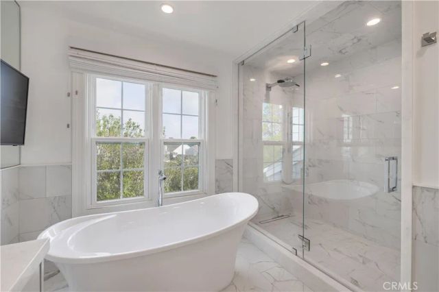 85 Hillsdale, Newport Beach, CA 92660