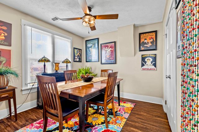 407 W Benton Street, Monett, MO 65708