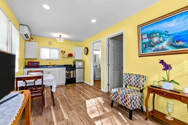 407 W Benton Street, Monett, MO 65708