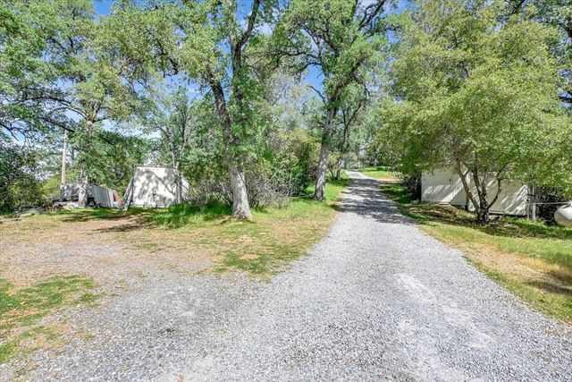 1581 Moccasin Trl, Placerville, CA 95667