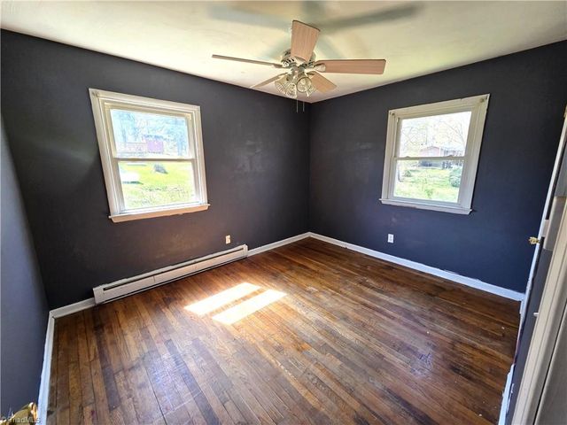 133 Georgia Avenue, Mount Airy, NC 27030