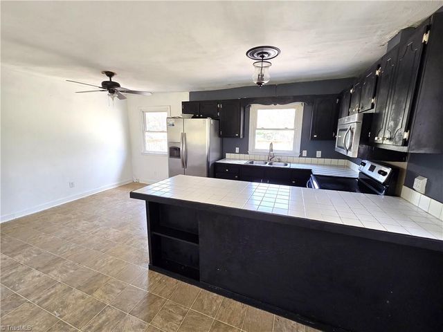 133 Georgia Avenue, Mount Airy, NC 27030