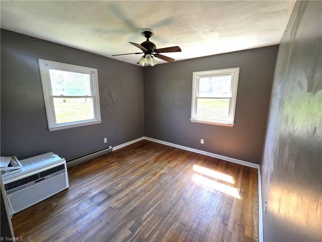 133 Georgia Avenue, Mount Airy, NC 27030
