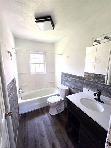 133 Georgia Avenue, Mount Airy, NC 27030
