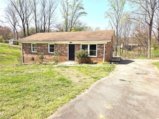 133 Georgia Avenue, Mount Airy, NC 27030