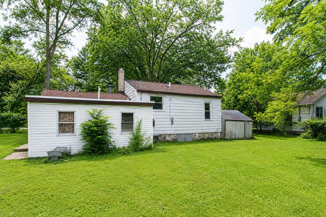 403 Maplewood Drive, Lakemoor, IL 60051