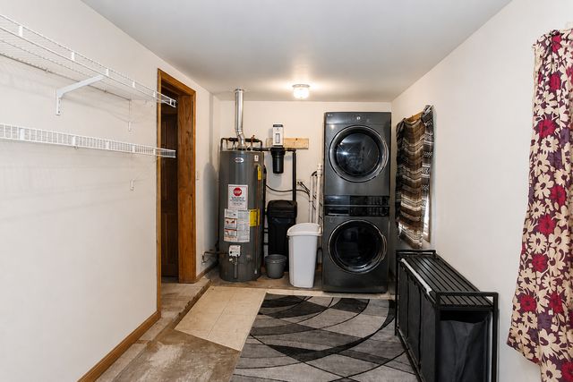 403 Maplewood Drive, Lakemoor, IL 60051