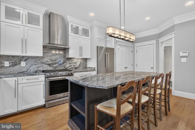 6295 15TH PL N, Arlington, VA 22205