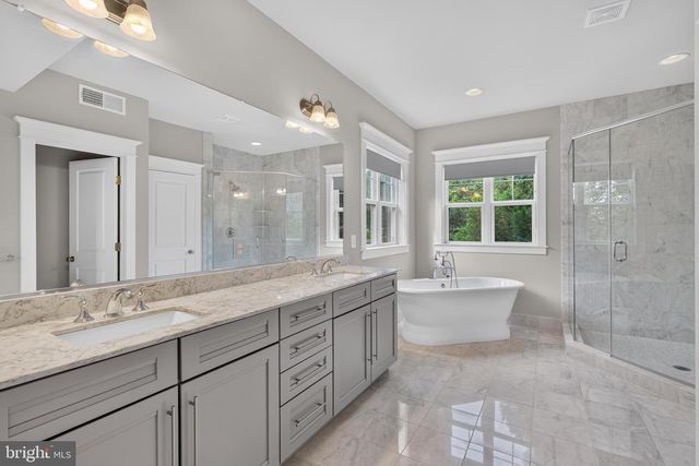 6295 15TH PL N, Arlington, VA 22205