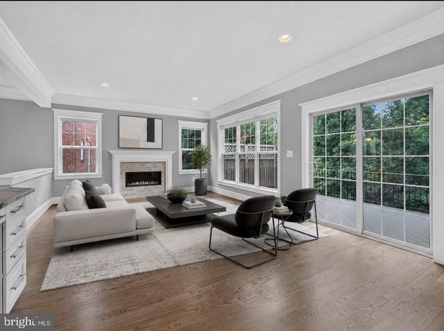 6295 15TH PL N, Arlington, VA 22205