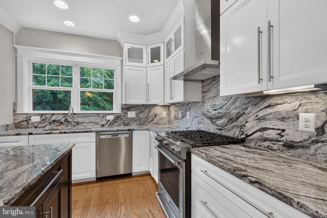 6295 15TH PL N, Arlington, VA 22205