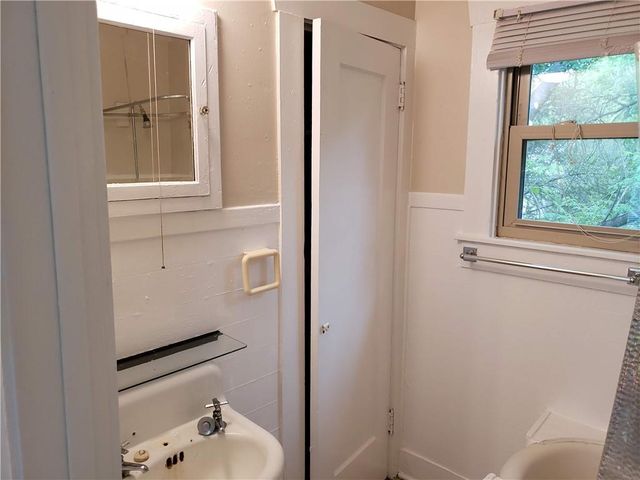 405 E 38th ST 2, Austin, TX 78705