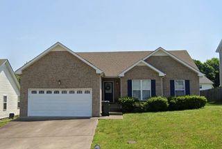2641 Arthurs Ct, Clarksville, TN 37040