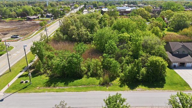 1201 Leinster Drive, Lemont, IL 60439