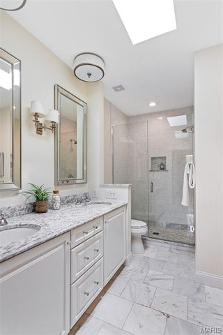 10 Portland Court, St Louis, MO 63108