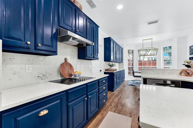 3921 EVESHAM Drive, Plano, TX 75025