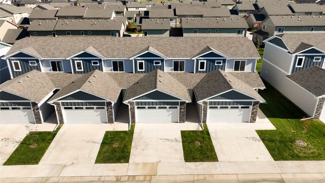 249 NW Waverly Drive, Waukee, IA 50263