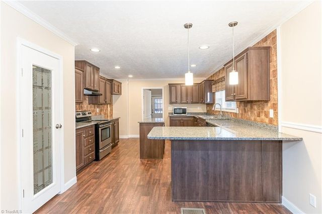 2282 Steppingstone Lane, Asheboro, NC 27205