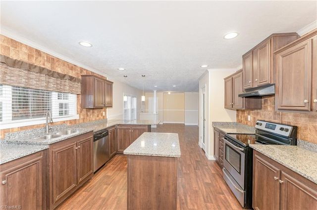 2282 Steppingstone Lane, Asheboro, NC 27205