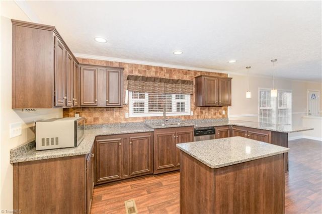 2282 Steppingstone Lane, Asheboro, NC 27205