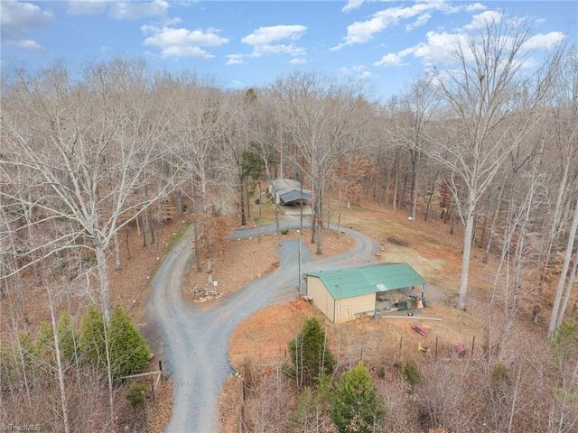 2282 Steppingstone Lane, Asheboro, NC 27205