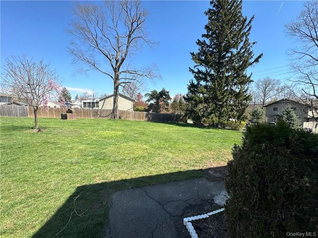 68 Massachusetts Avenue, Congers, NY 10920