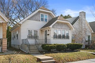 4650 N 38th STREET, Milwaukee, WI 53209