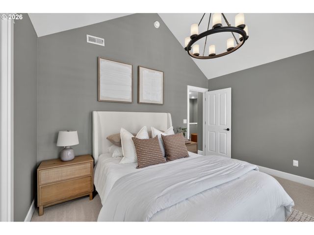 2527 Nw Stimpson Ln, Portland, OR 97229