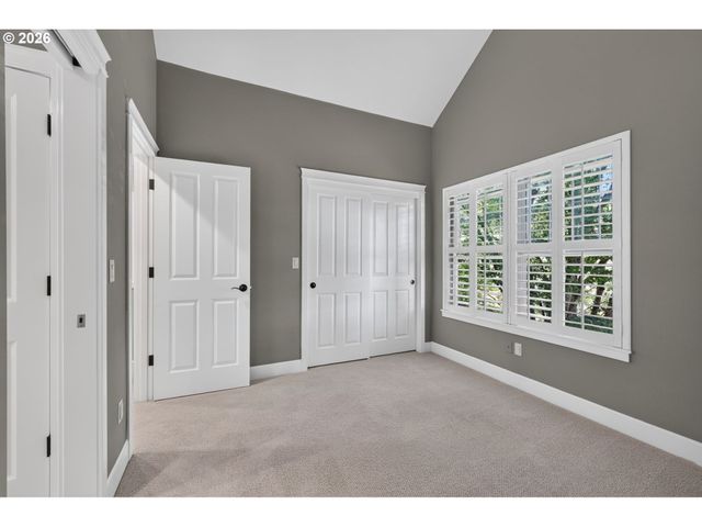 2527 Nw Stimpson Ln, Portland, OR 97229
