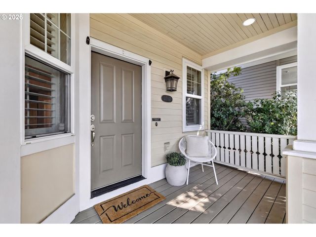 2527 Nw Stimpson Ln, Portland, OR 97229