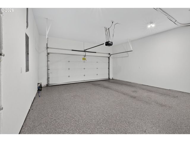 2527 Nw Stimpson Ln, Portland, OR 97229