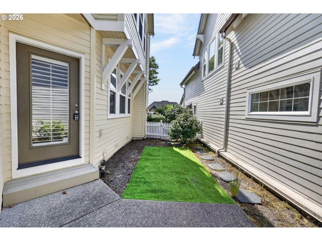 2527 Nw Stimpson Ln, Portland, OR 97229