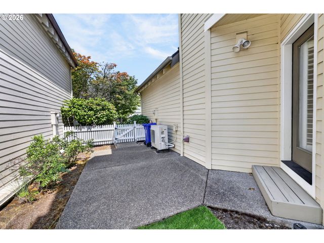 2527 Nw Stimpson Ln, Portland, OR 97229