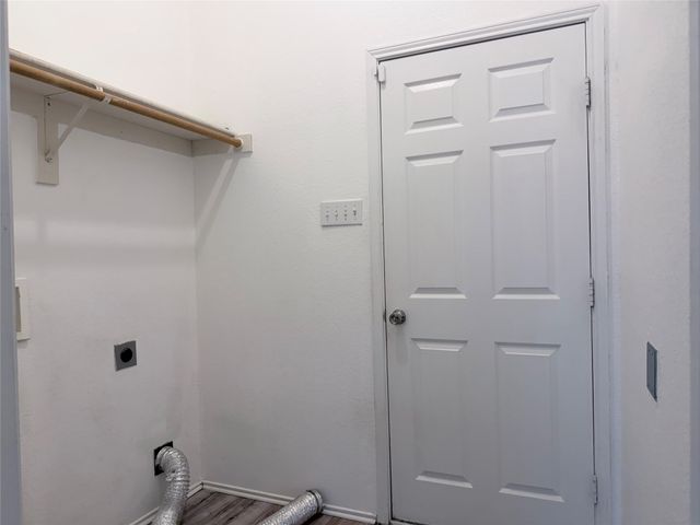 619 Douglas Drive, Mansfield, TX 76063