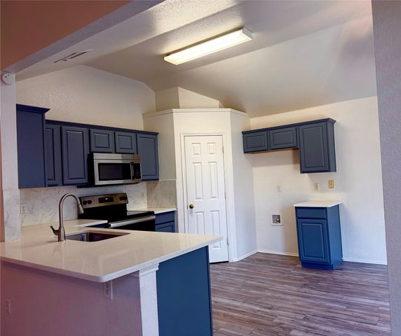 619 Douglas Drive, Mansfield, TX 76063