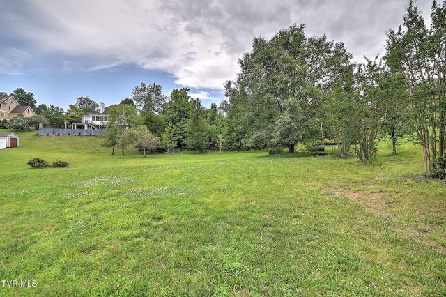 2007 Woodfern Place, Kingsport, TN 37660