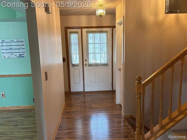 5855 Wedgewood Road, Canton Charter Township, MI 48187
