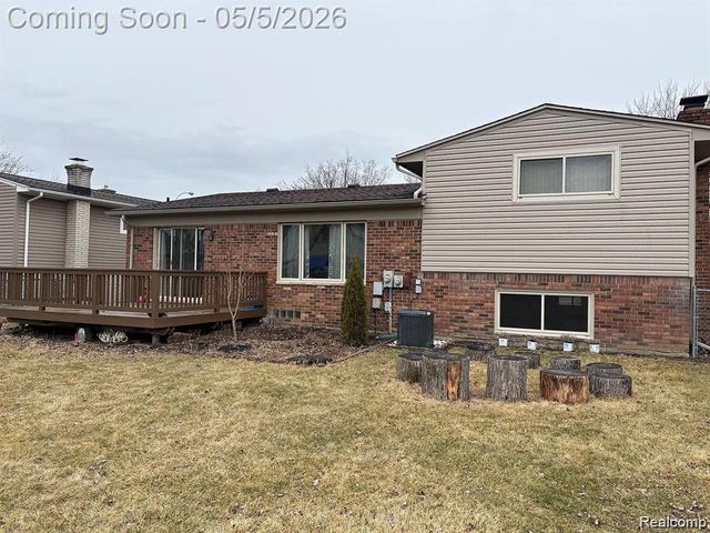 5855 Wedgewood Road, Canton Charter Township, MI 48187