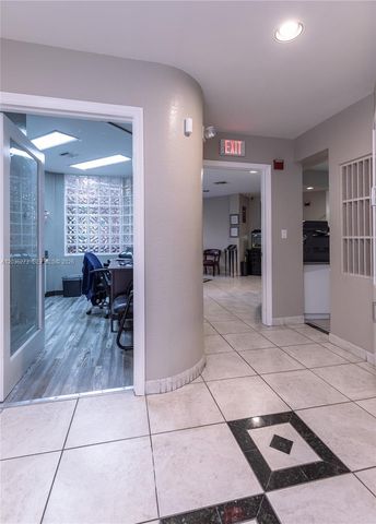 7765 SW 87th Ave 212A, Miami, FL 33173