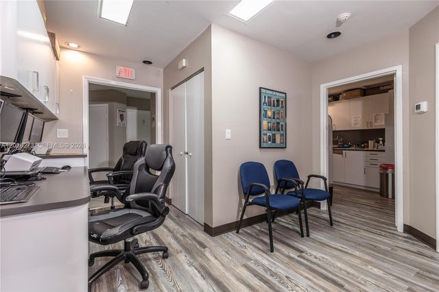 7765 SW 87th Ave 212A, Miami, FL 33173