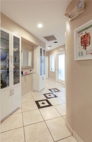 7765 SW 87th Ave 212A, Miami, FL 33173