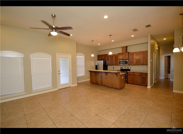 2815 Mimosa Street 3, Mission, TX 78574
