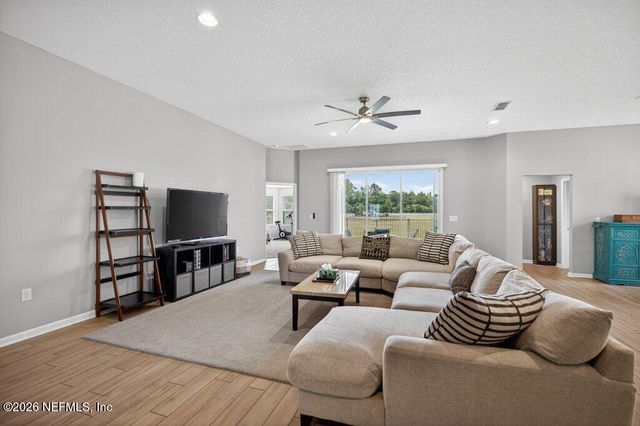 3167 SPOTTED BASS Lane, Jacksonville, FL 32226