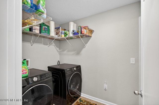 3167 SPOTTED BASS Lane, Jacksonville, FL 32226
