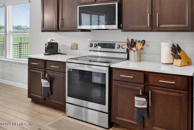 3167 SPOTTED BASS Lane, Jacksonville, FL 32226