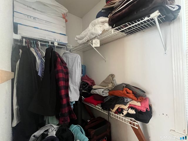 12 Woodedge Avenue, Waterbury, CT 06706