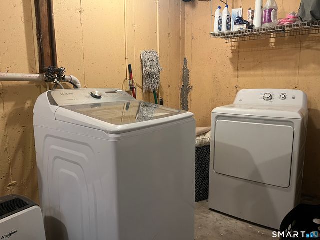 12 Woodedge Avenue, Waterbury, CT 06706