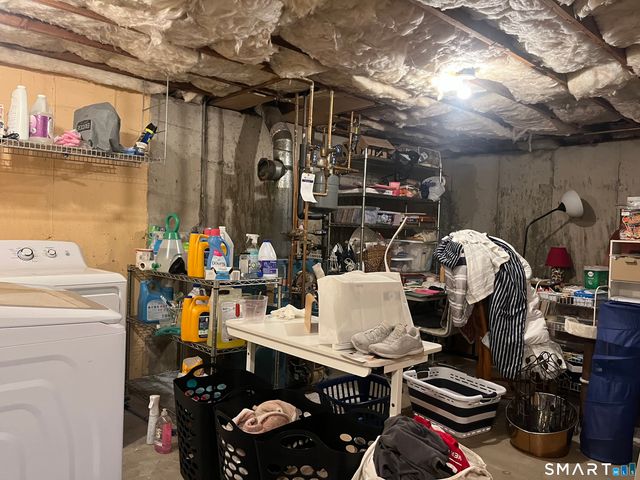 12 Woodedge Avenue, Waterbury, CT 06706