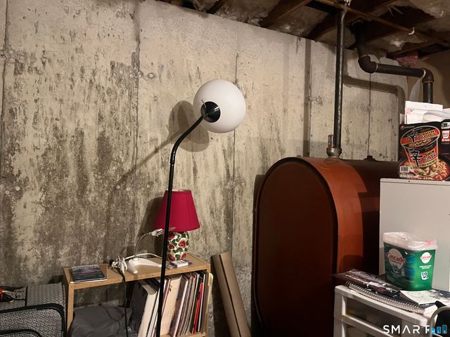 12 Woodedge Avenue, Waterbury, CT 06706