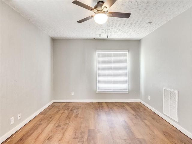 1144 N McKinley Avenue, Oklahoma City, OK 73106